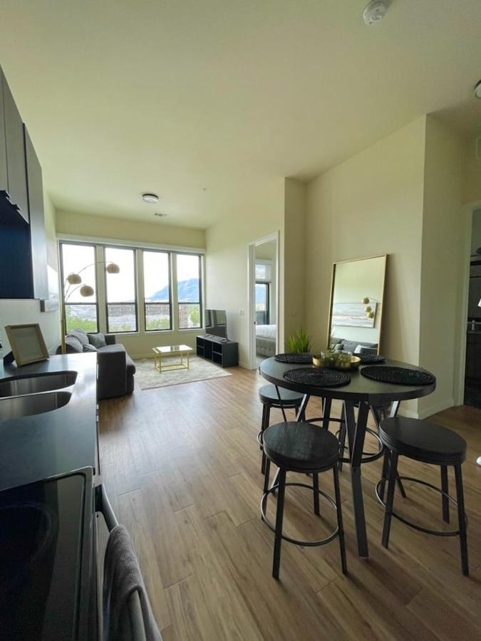 Colorado Springs Luxurious Unit With Mountain View Lejlighed Eksteriør billede